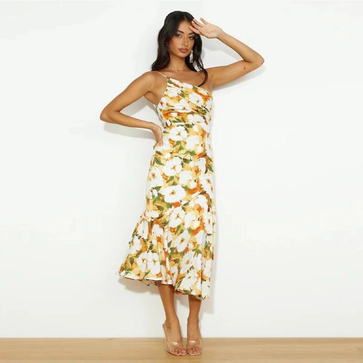 Felicia – Rochie maxi asimetrică cu model floral delicat