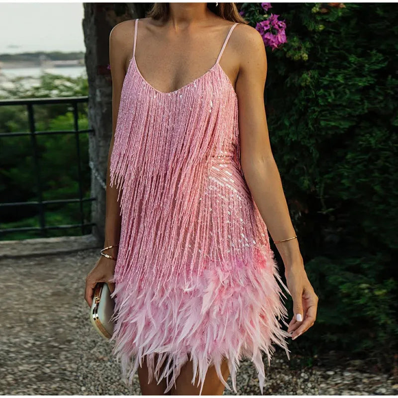 Lidia – Rochie mini cu croială simplă și șic