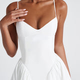 Ionela – Rochie midi cu top ajustat și fustă voluminoasă