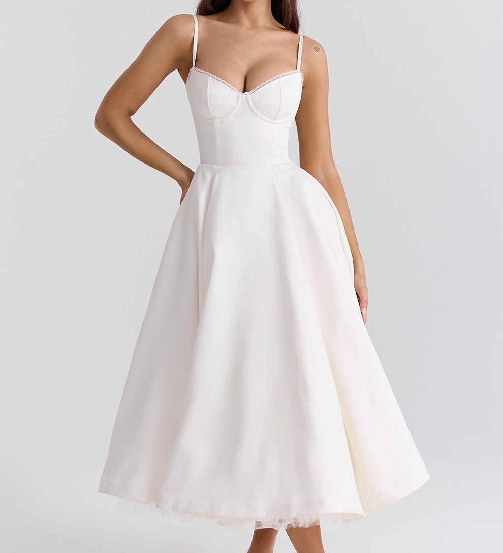 Raluca – Rochie midi din tul cu fustă amplă