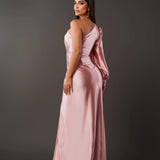 Luana – Rochie din satin cu design asimetric și fantă